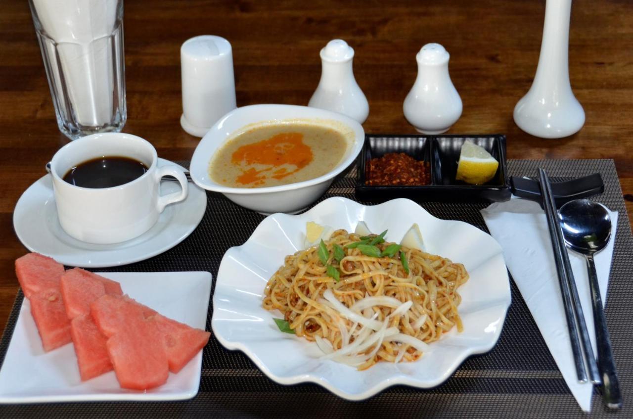 Seoul Hotel Myanmar Gyogon Стая снимка